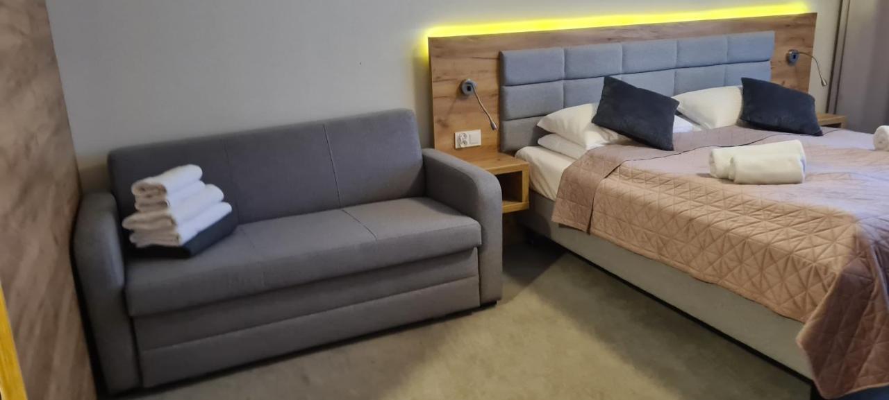 Apartment Czarna Gora 113 *